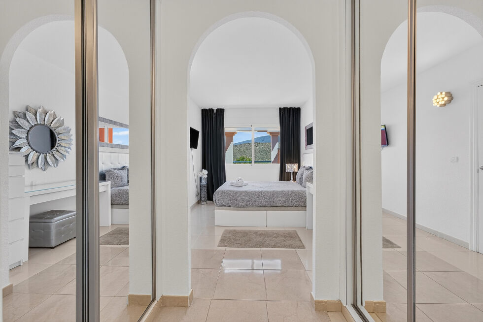 Apartment for rent in  Roque del Conde, Costa Adeje, Spain - TRV-138
