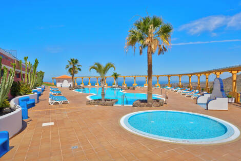 Apartment for rent in  Roque del Conde, Costa Adeje, Spain - TRV-138