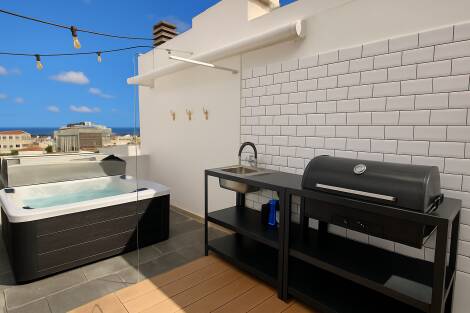 Villa for sale in  Santa Cruz de Tenerife, Spain - TRC-3035