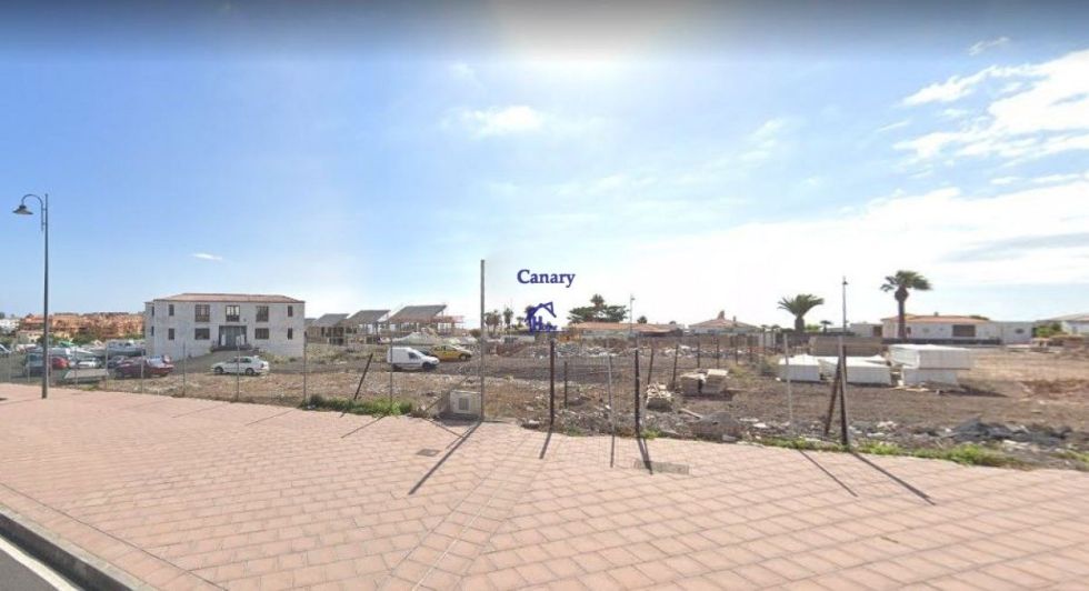 Urban land for sale in  Amarilla Golf, Spain - 039351