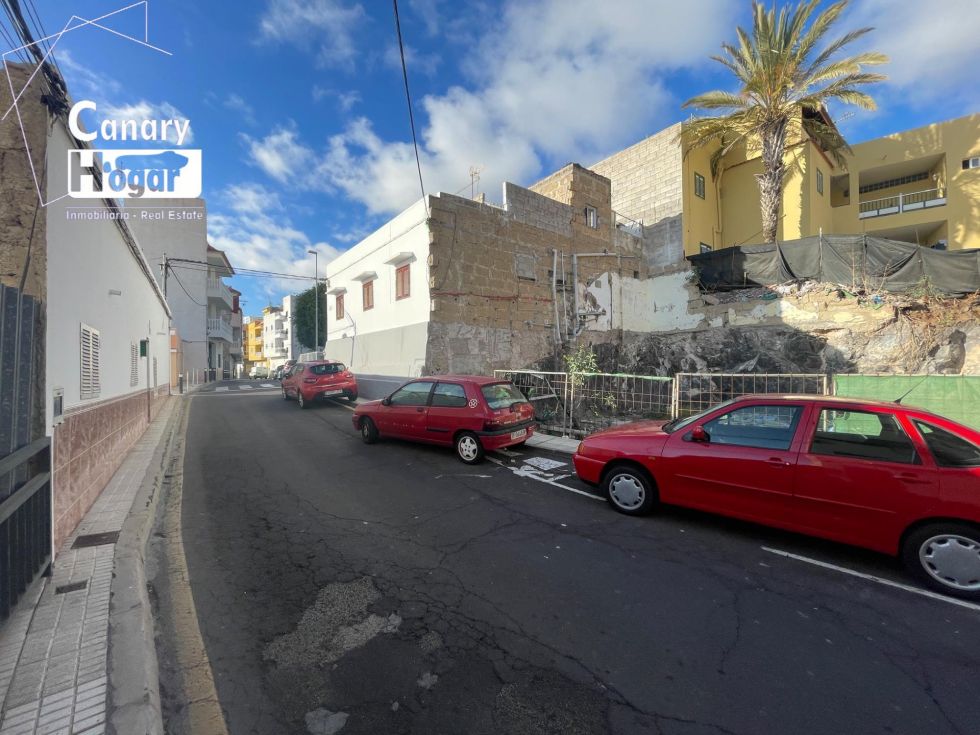 Urban land for sale in  Armeñime, Spain - 056481