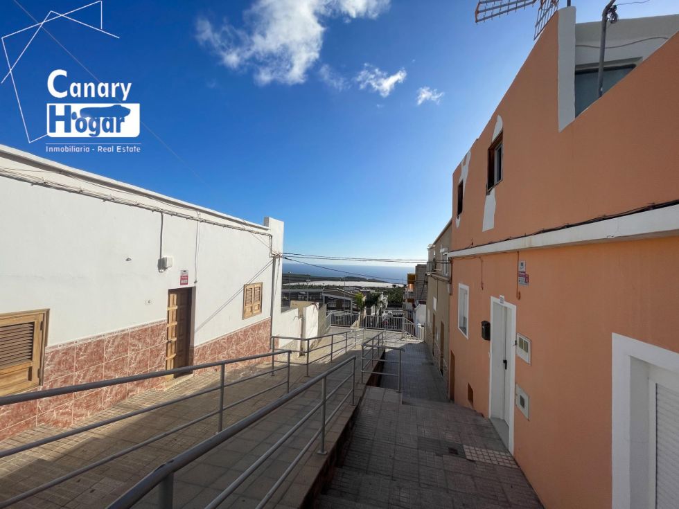 Urban land for sale in  Armeñime, Spain - 056481