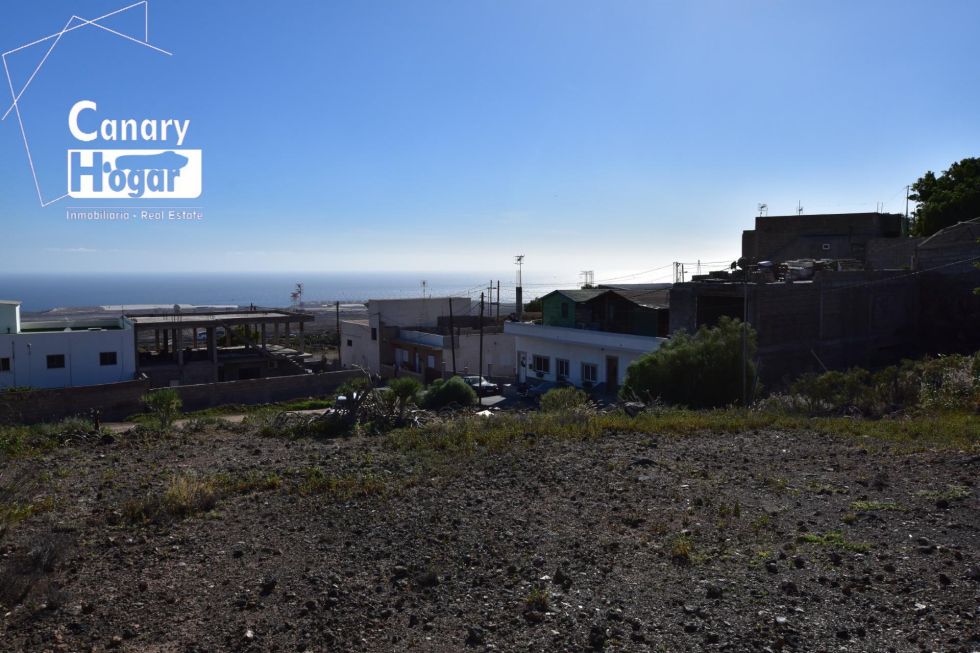 Urban land for sale in  Granadilla, Spain - 057901