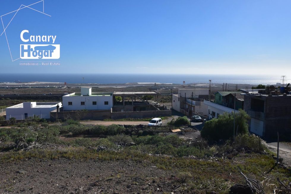 Urban land for sale in  Granadilla, Spain - 057901