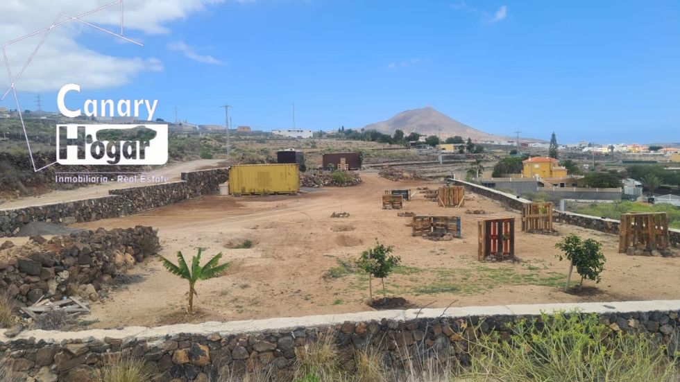 Urban land for sale in  Las Zocas, Spain - 057051