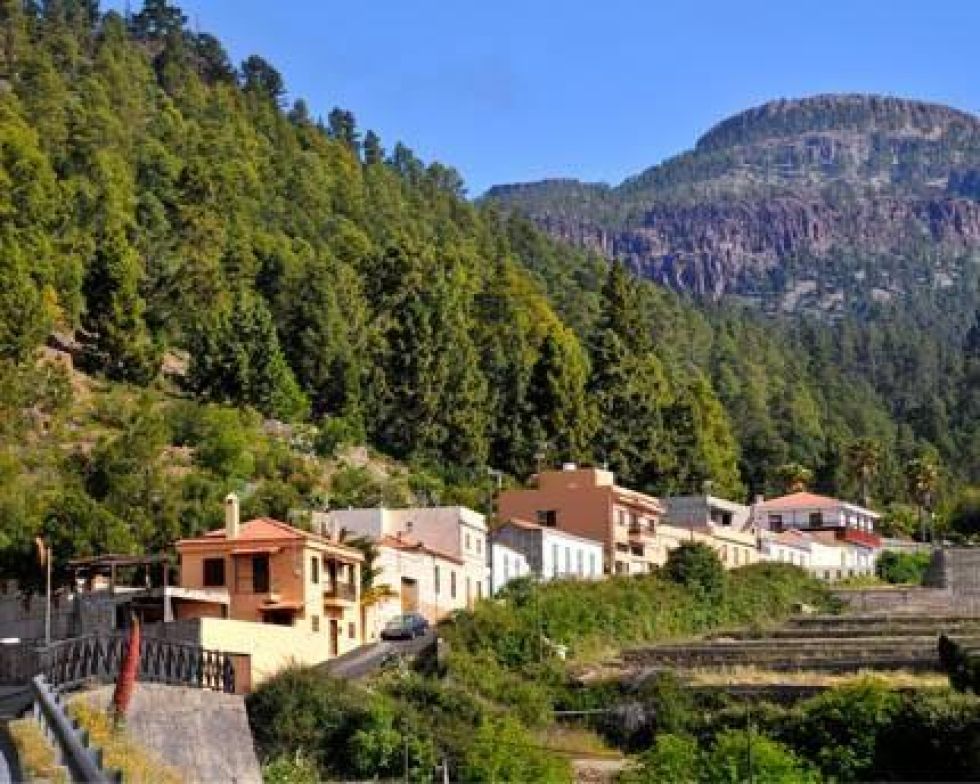 Urban land for sale in  Vilaflor, Spain - 050331