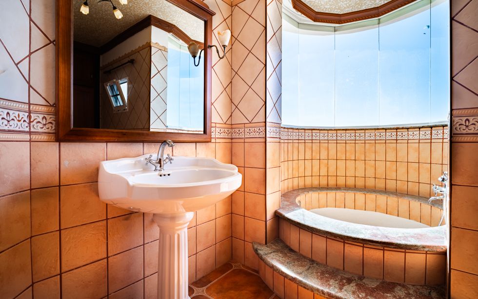 Villa for rent in  Adeje, Spain - TRV-178