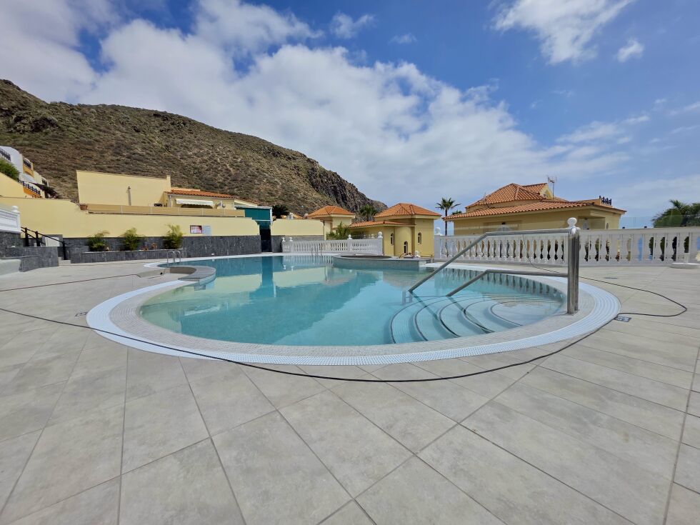 Villa for rent in  Ocean View, Costa Adeje, Spain - TRV-175