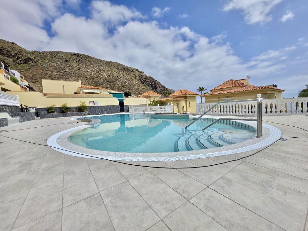 Villa for rent in  Ocean View, Costa Adeje, Spain - TRV-175
