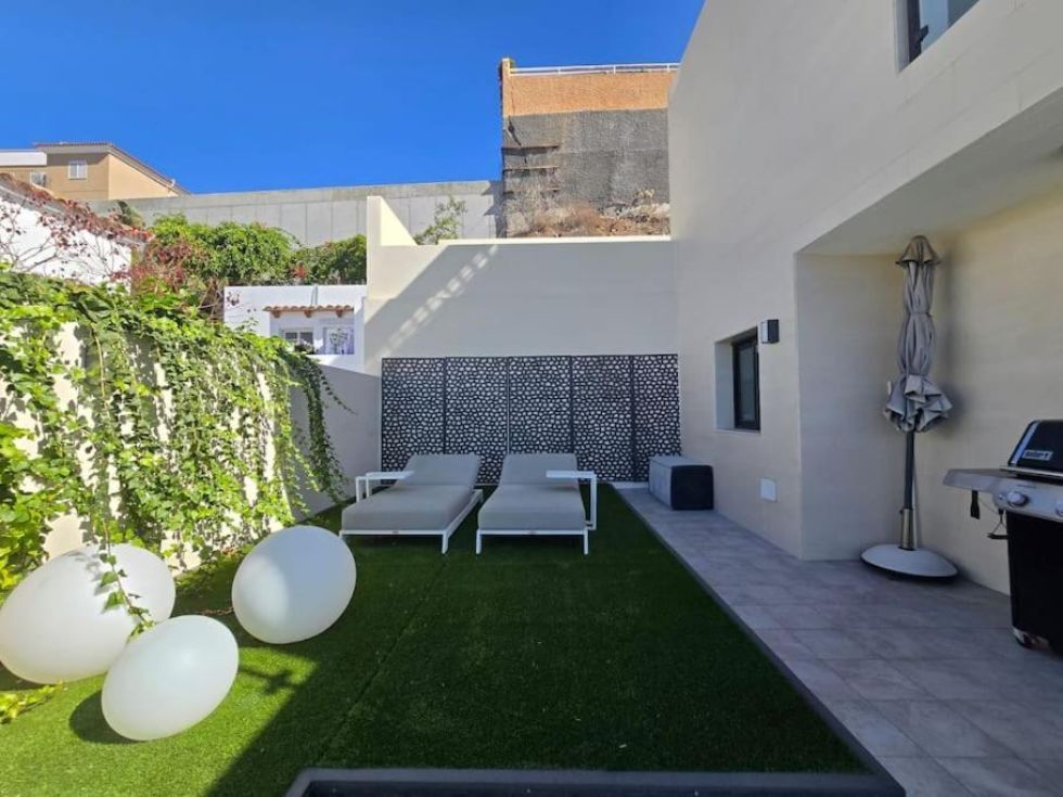 Villa for rent in  Costa Adeje, Spain - TRV-174