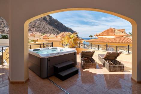 Villa for rent in  Los Cristianos, Spain - TRV-175