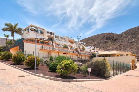 Villa for rent in  Los Cristianos, Spain - TRV-175
