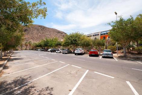 Villa for rent in  Los Cristianos, Spain - TRV-175