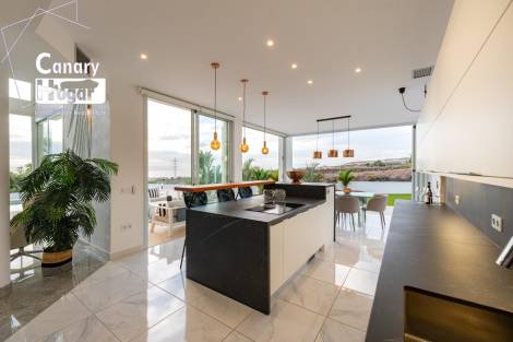 Villa for sale in  Adeje, Spain - 051651