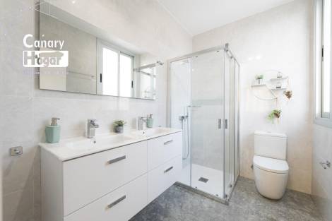 Villa for sale in  Adeje, Spain - 051651