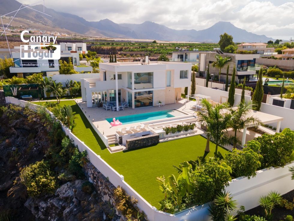 Villa for sale in  Adeje, Spain - 051651