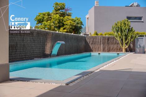 Villa for sale in  Adeje, Spain - 057311