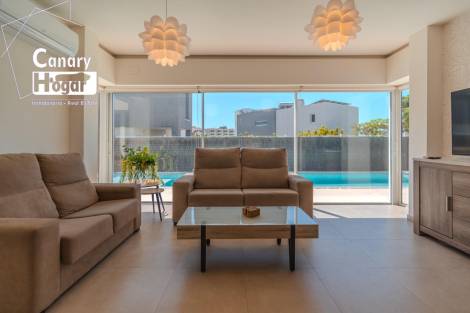 Villa for sale in  Adeje, Spain - 057311