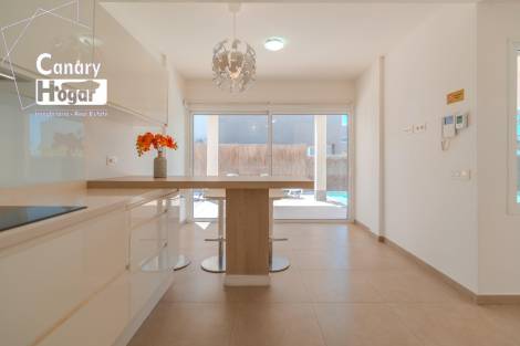 Villa for sale in  Adeje, Spain - 057311