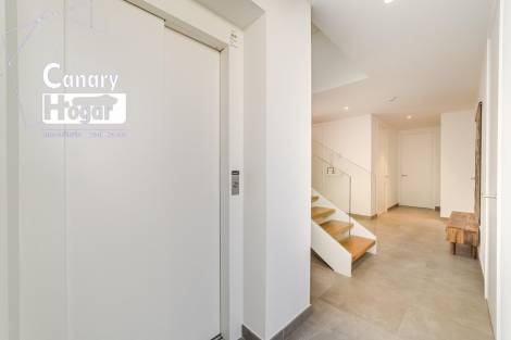 Villa for sale in  Adeje, Spain - 057591