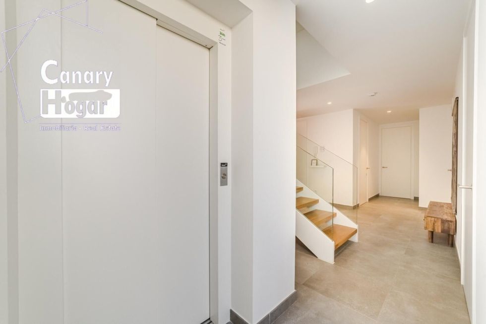 Villa for sale in  Adeje, Spain - 057591