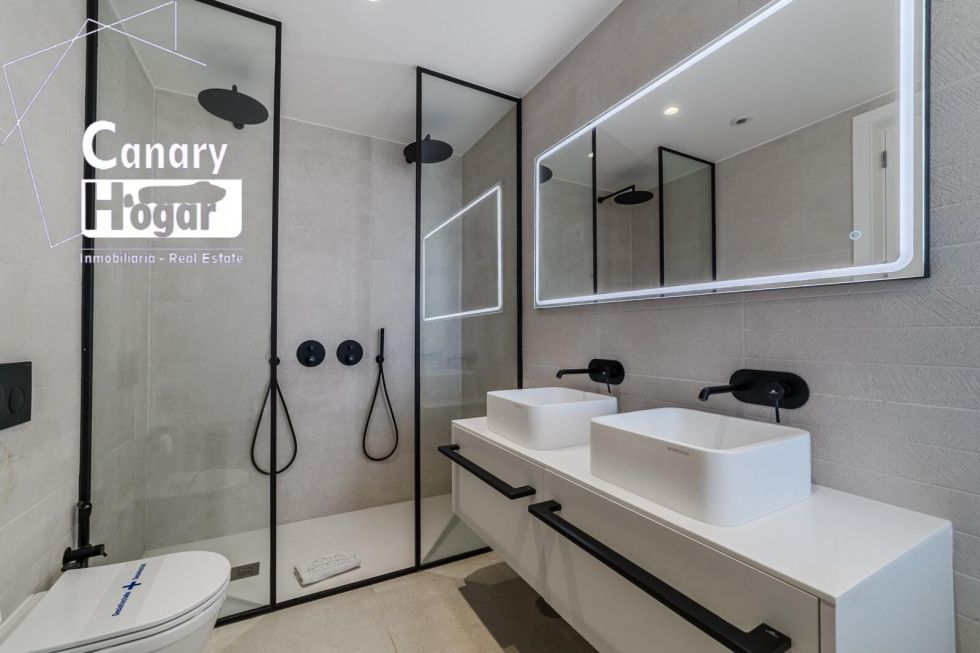 Villa for sale in  Adeje, Spain - 057591