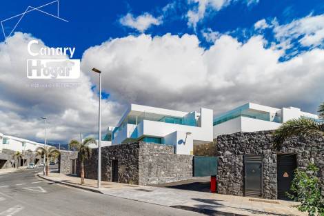 Villa for sale in  Adeje, Spain - 057591