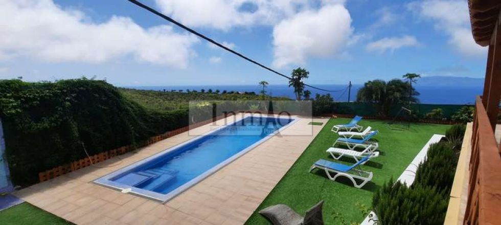 Villa for sale in  Adeje, Spain - 371361