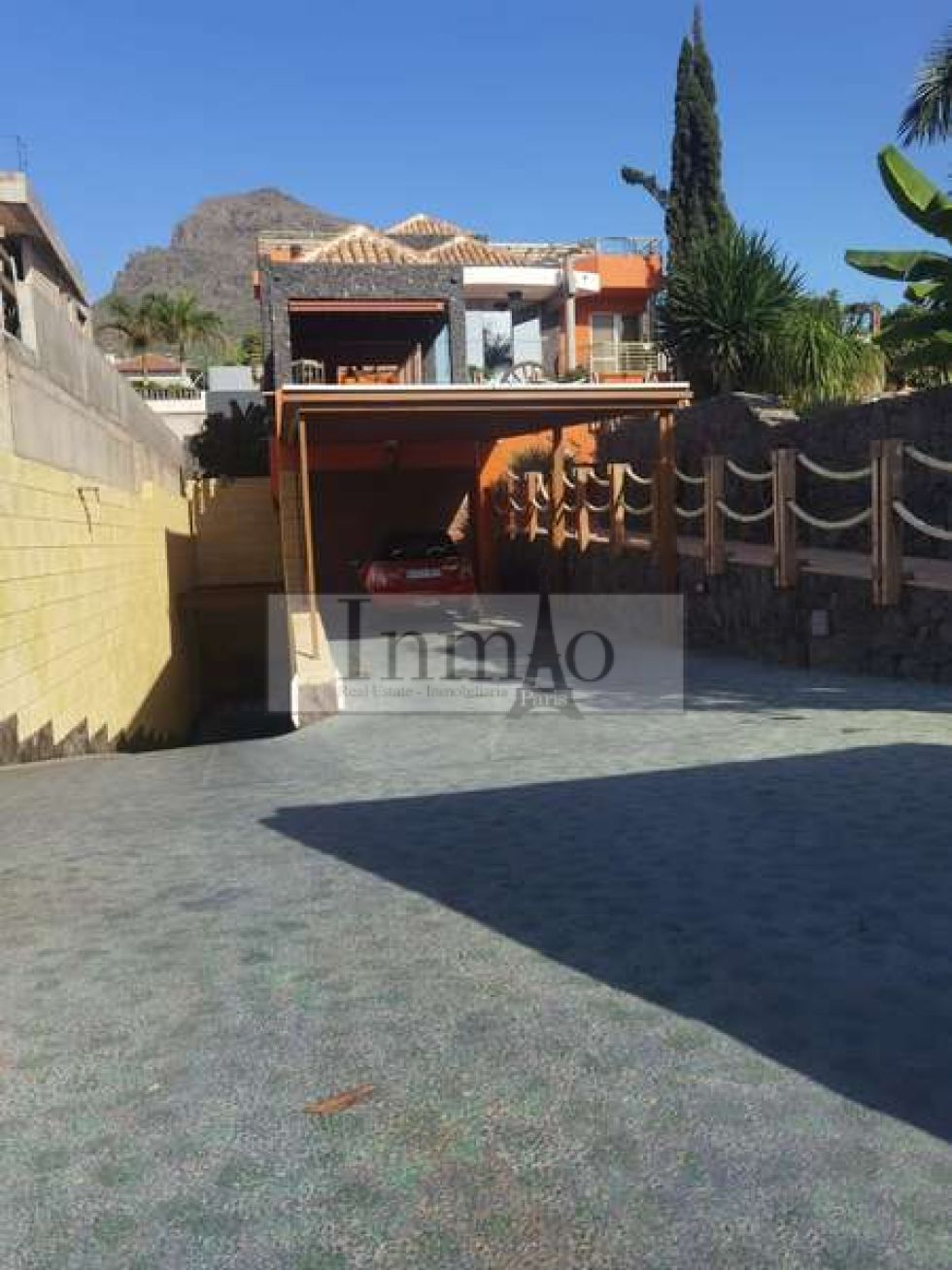 Villa for sale in  Adeje, Spain - 398822