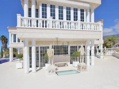 villa-for-sale-in-adeje-adeje-spain--lwp2201-villa-en-el-golf-costa-adeje