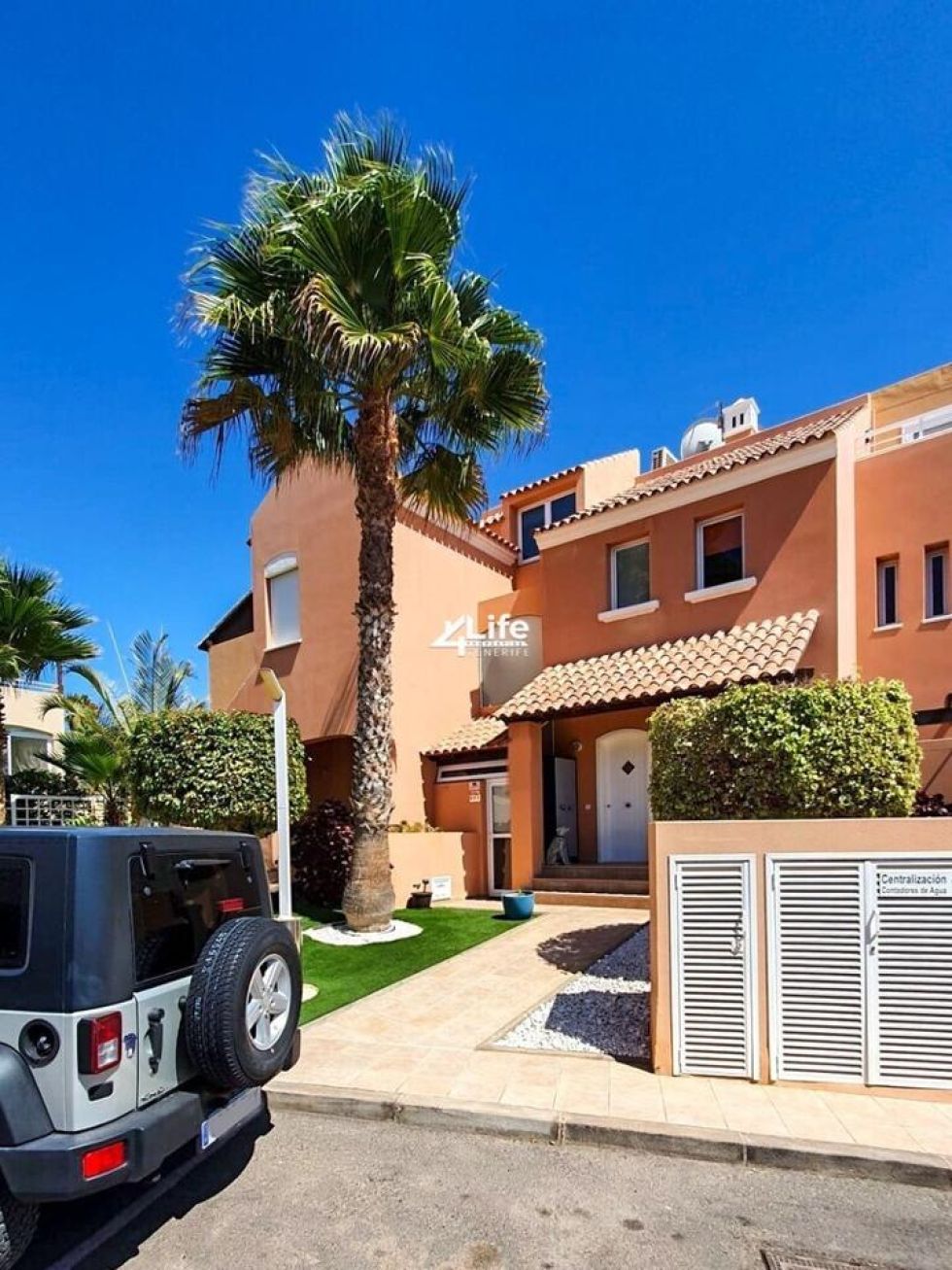Villa for sale in  Adeje, Spain - MT-2704231