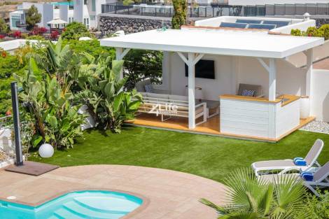 Villa for sale in  Adeje, Spain - OM-2203241