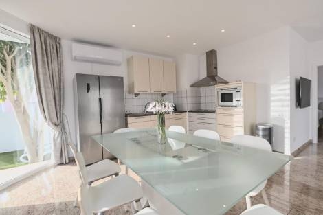 Villa for sale in  Adeje, Spain - OM-2203241