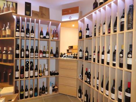 Villa for sale in  Adeje, Spain - OM-2203241