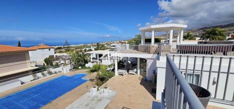 Villa for sale in  Adeje, Spain - OM-2203241