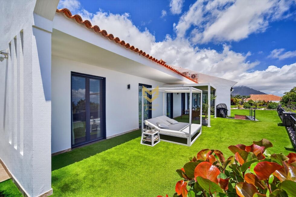 Villa for sale in  Adeje, Spain - P00102
