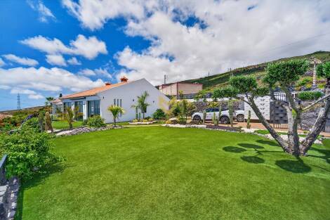 Villa for sale in  Adeje, Spain - P00102