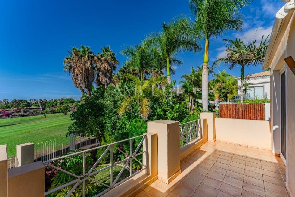 Villa for sale in  Adeje, Spain - P2045