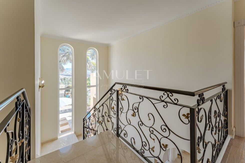 Villa for sale in  Adeje, Spain - P2045