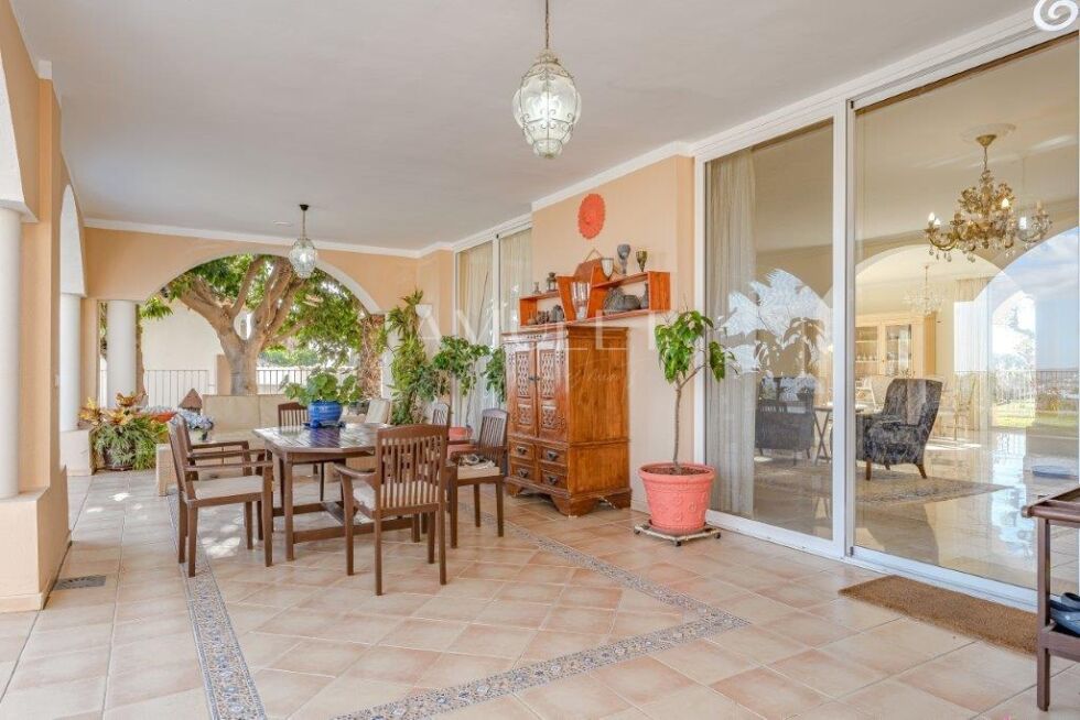 Villa for sale in  Adeje, Spain - P2045