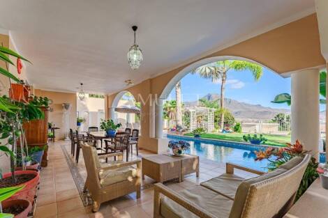 Villa for sale in  Adeje, Spain - P2045