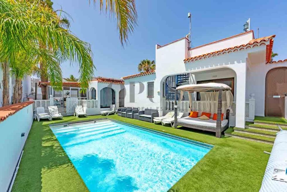 Villa for sale in  Amarilla Golf, Spain - OP6042 Villa en Amarilla Golf