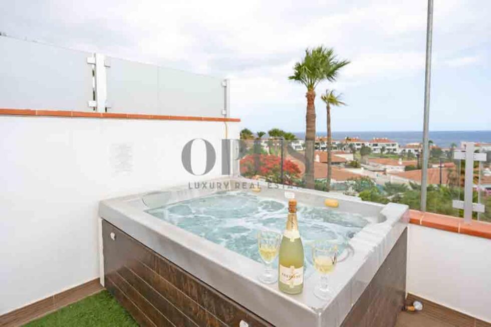 Villa for sale in  Amarilla Golf, Spain - OP6042 Villa en Amarilla Golf