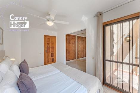 Villa for sale in  Arona, Spain - 053301