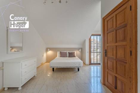 Villa for sale in  Arona, Spain - 053301