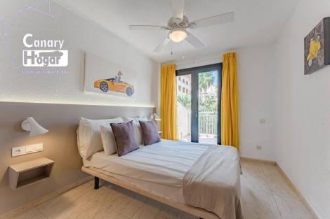 Villa for sale in  Arona, Spain - 053301