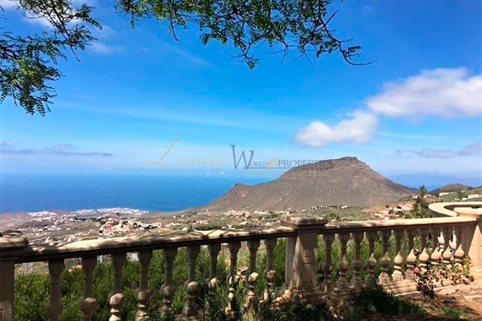 Villa for sale in  Arona, Spain - LWP7096 Finca en Arona