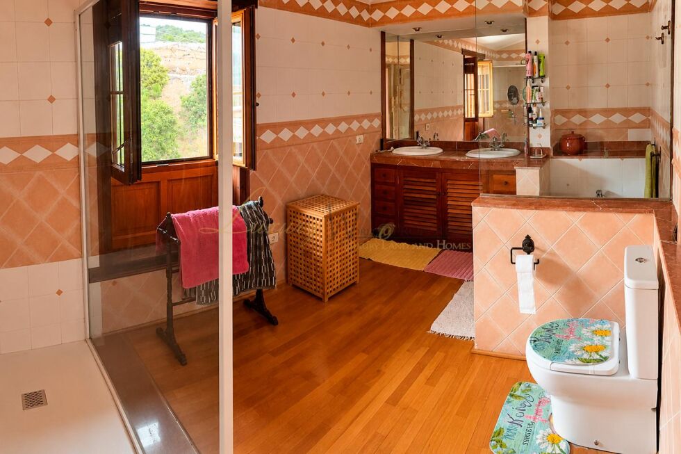 Villa for sale in  Arona, Spain - LWP7096 Finca en Arona