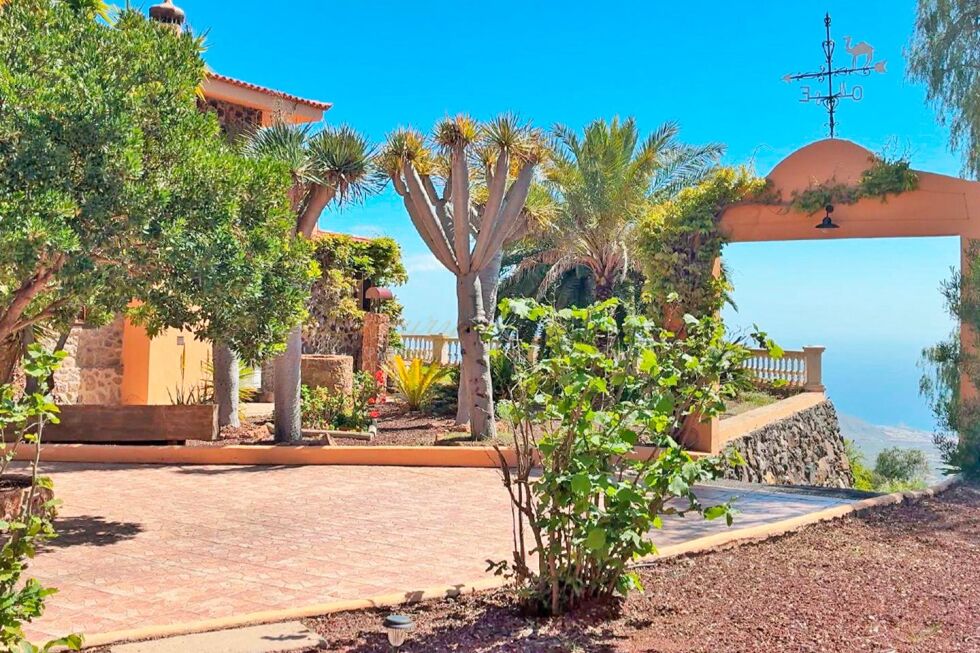 Villa for sale in  Arona, Spain - LWP7096 Finca en Arona