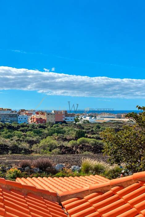 Villa for sale in  Arona, Spain - LWP7146 Casa en Las Rosas